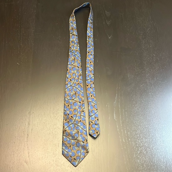 Vintage Cecilia Metheny Italian 100% Silk Tie - Picture 1 of 5